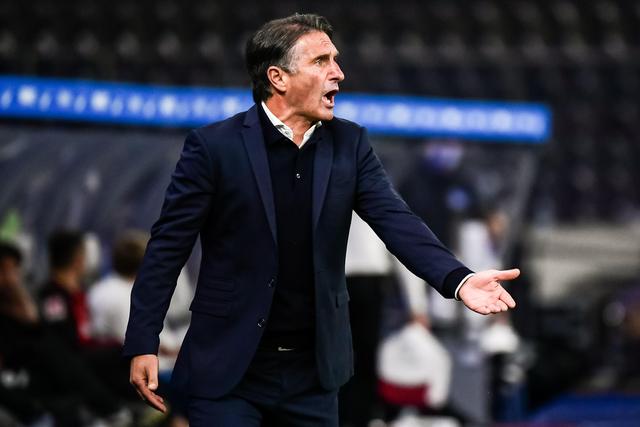 中国男篮不敌德国狂输49分 李凯尔10分周琦9分